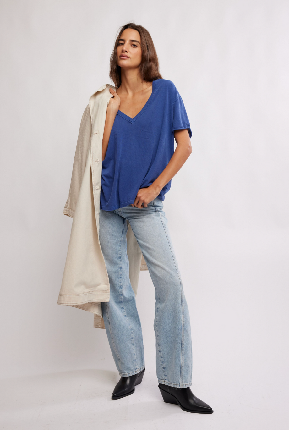 Free People Nina V-Neck Tee // Indigo Pura – Jenny in the City
